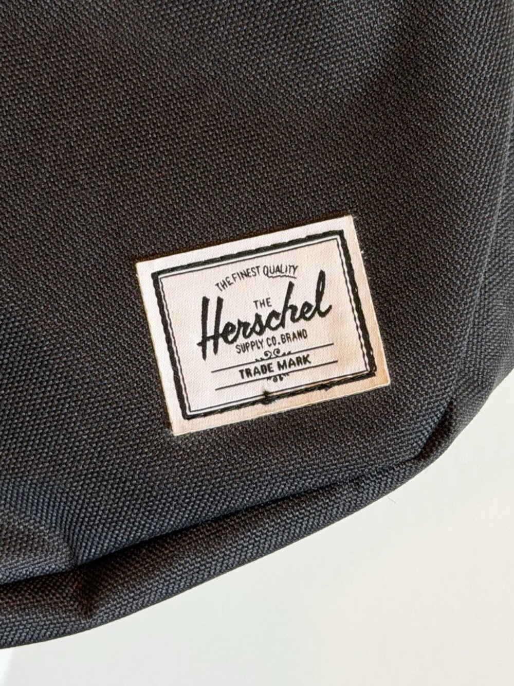 Herschel Black Belt Bag / Waist Pack - Signature Striped Liner - OS - Picture 3 of 7